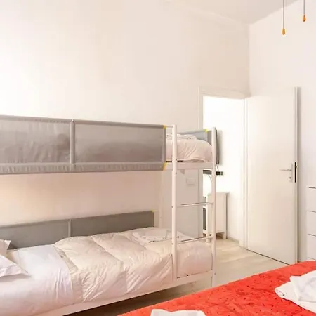 Apartamento Cute Flat Near The With Parking *