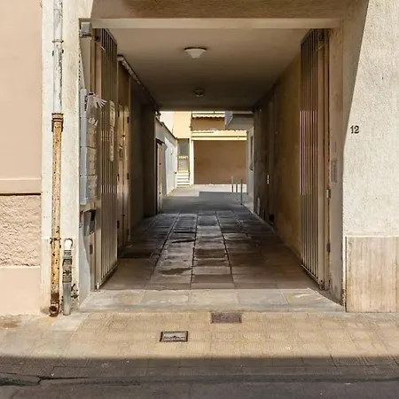 Cute Flat Near The With Parking Виареджо